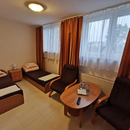 Lesne Zacisze - K. Niepokalanowa Bed and breakfast *