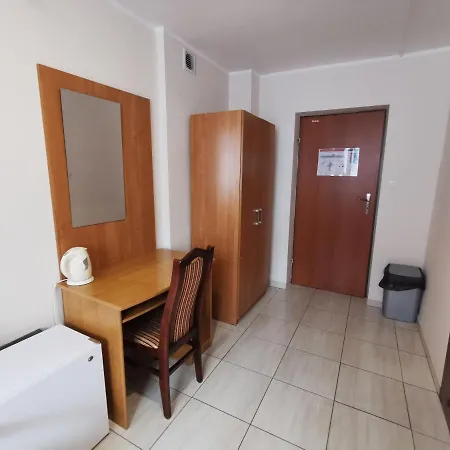 Bed & Breakfast Lesne Zacisze - K. Niepokalanowa Teresin