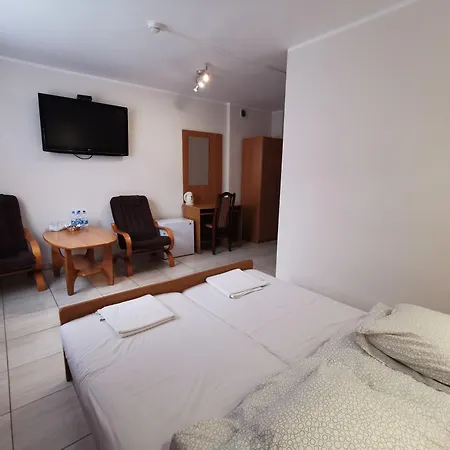 Bed & Breakfast Lesne Zacisze - K. Niepokalanowa Teresin