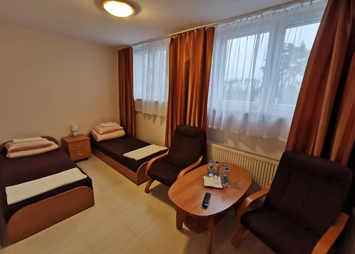 Leśne Zacisze - K. Niepokalanowa Nocleg ze śniadaniem *