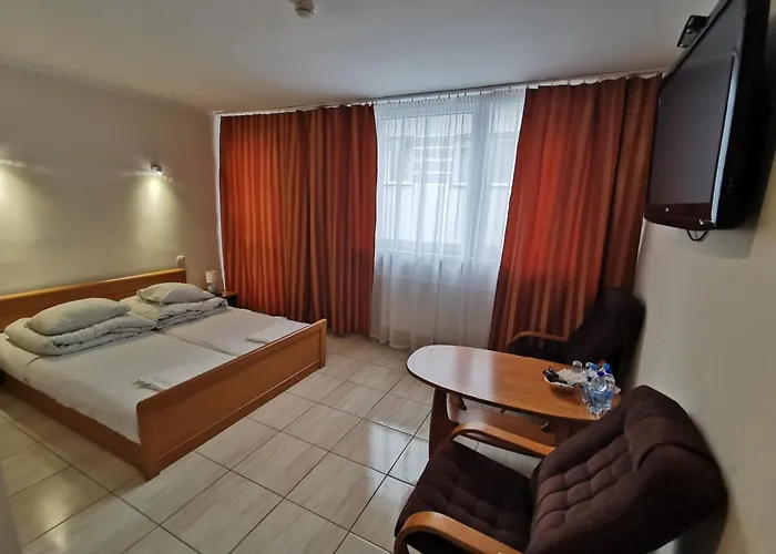 Leśne Zacisze - K. Niepokalanowa Nocleg ze śniadaniem